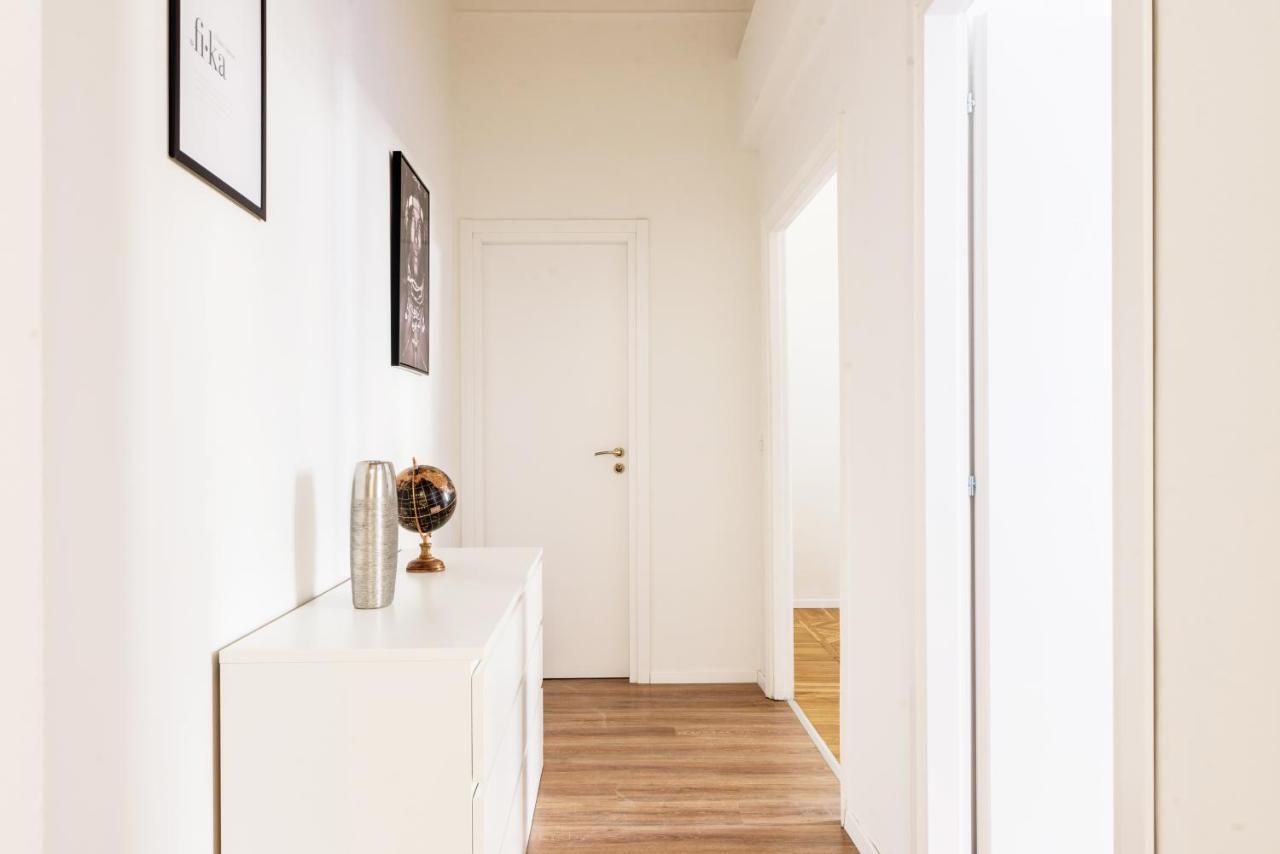 Hemeras Boutique Homes Luxury 4Bdr Close To Duomo Мілан Екстер'єр фото